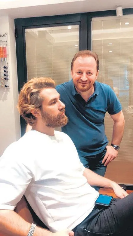 kalp-yarasinin-feriti-gokhan-alkan-aska-geldi-sevgilisi-nesrin-cavadzade-ile-romantik-pozunu-paylasti-1633643629544.jpeg Kalp Yarası'nın Ferit'i Gökhan Alkan aşka geldi! Sevgilisi Nesrin Cavadzade ile romantik pozunu paylaştı-10