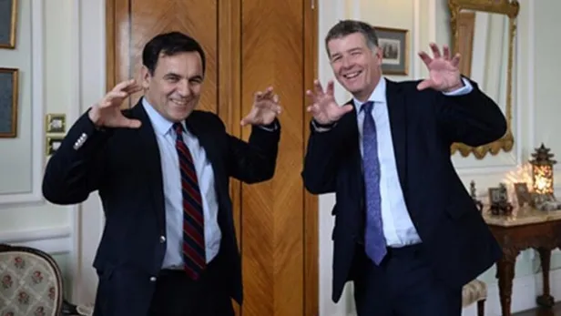 Eski Ankara Büyükelçisi Richard Moore'un başında olduğu İngiliz İstihbarat Servisi MI6 ilk kez yabancı ajan alımı yapacak-4