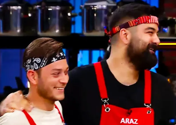 Masterchef'te el hareketi skandalı! 3 şefin ve TV 8 izleyicisinin gözü önünde çekti! Bunu da görmedik demeyiz-3