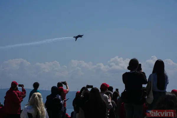 SOLOTÜRK Çanakkale Şehitler Abidesi semalarında göz doldurdu! İşte gösteri uçuşundan kareler… - 20