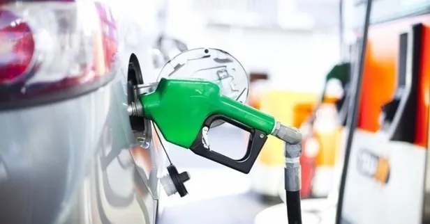 petrolun-sert-dususuyle-akaryakit-fiyatlarinda-gerileme-yasandi-benzin-ve-motorine-pes-pese-indirimler-geldi-1647396583895.jpeg Petrolün sert düşüşüyle akaryakıt fiyatlarında gerileme yaşandı! Benzin ve motorine peş peşe indirimler geldi-11