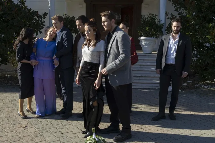 ates-kuslari-38-bolum-fragmani-yayinlandi-beni-cope-atmakta-haklilarmis-1704611979866.jpg Ateş Kuşları 38. bölüm fragmanı yayınlandı: Beni çöpe atmakta haklılarmış!-3