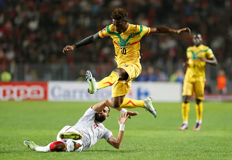 Galatasaray'ın orta sahasına general transferi! Dengeler değişebilir - 23