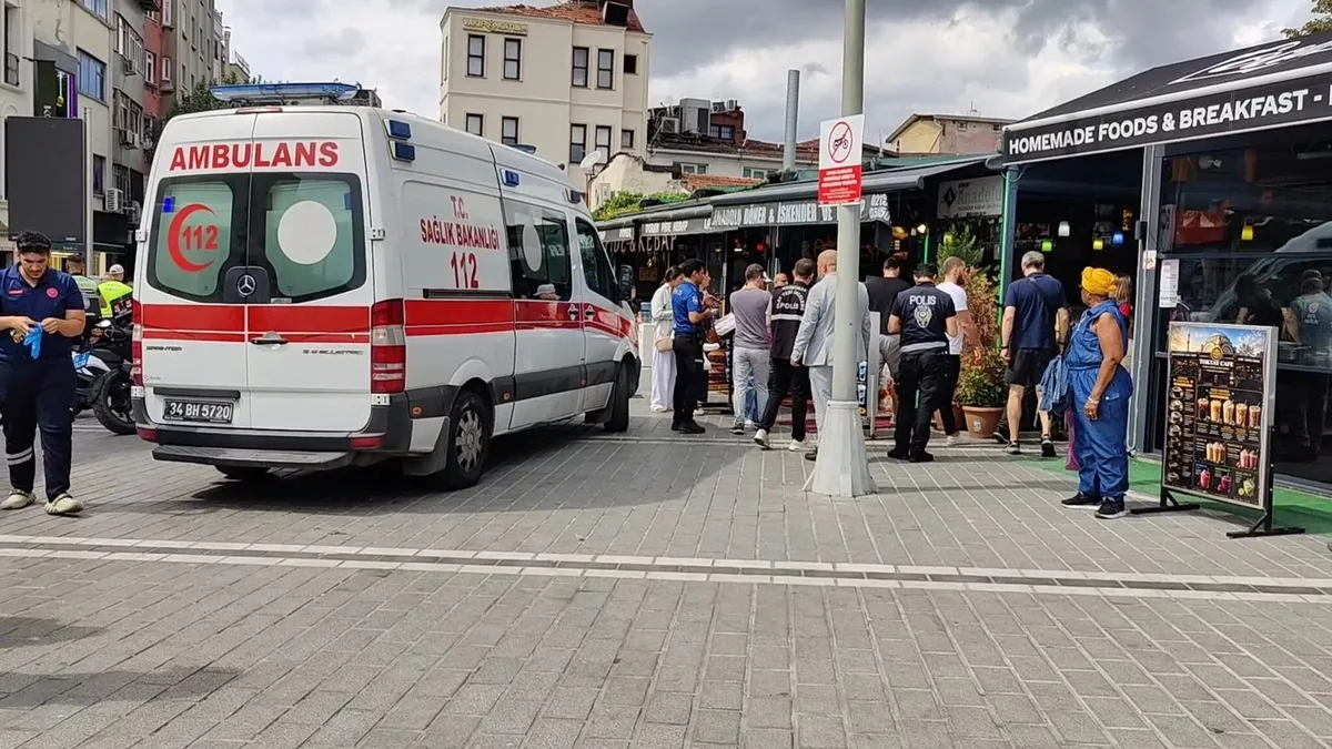 fatihte-doviz-burosunda-silahli-kavga-3-kisi-hayatini-kaybetti-1-kisi-yaralandi-1789474278024.jpeg Fatih’te döviz bürosunda silahlı kavga: 3 kişi hayatını kaybetti, 1 kişi yaralandı-4