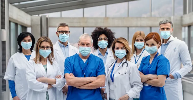 Sağlık çalışanları oruç tutmayabilir mi? Virüsle uğraşan sağlıkçılar Ramazan'da ne yapmalı?