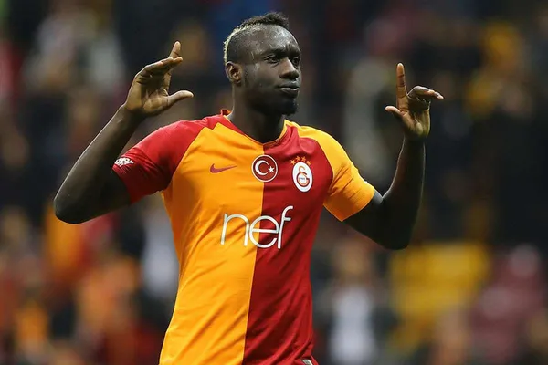 galatasaraya-diagne-piyangosu-transfer-oyuncuya-kaldi-1657965192090.jpg