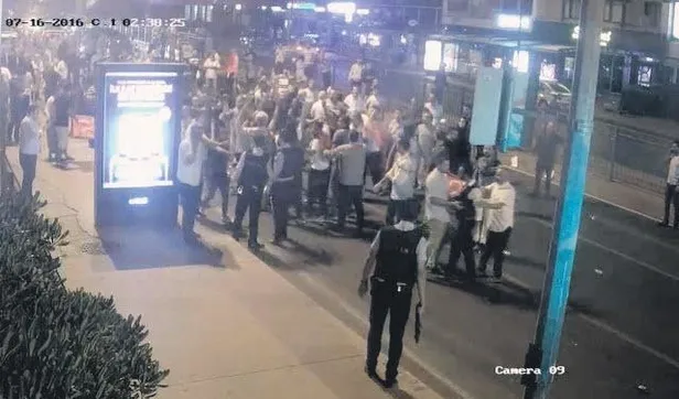 15 Temmuz gecesi darbecilere yolu açtı odasında televizyon izledi-5