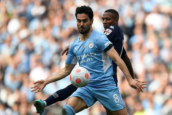 İlkay Gündoğan Ada'yı salladı! Manchester City’nin yıldızı İlkay gazete manşetlerinde-7