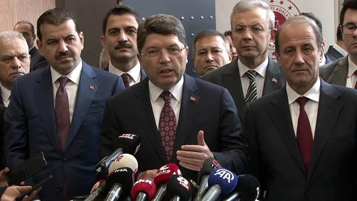 Adalet Bakanı Yılmaz Tunç'tan CHP'nin TBMM'deki eşkıyalığına tepki: Aziz milletimiz yeri geldiğinde bunun hesabını da sorar