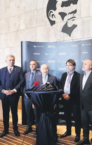 18 Süper Lig kulübünün başkanı telekonferansla coronavirüs krizini masaya yatırdı