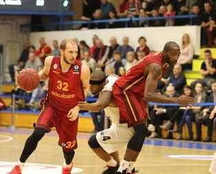 Galatasaray Odeabank liderliğini sürdürdü!