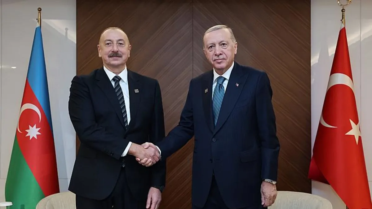 Başkan Erdoğan'dan Bişkek'teki TDT Zirvesi'nde yoğun diplomasi: Azerbaycan Cumhurbaşkanı Aliyev ile bir araya geldi