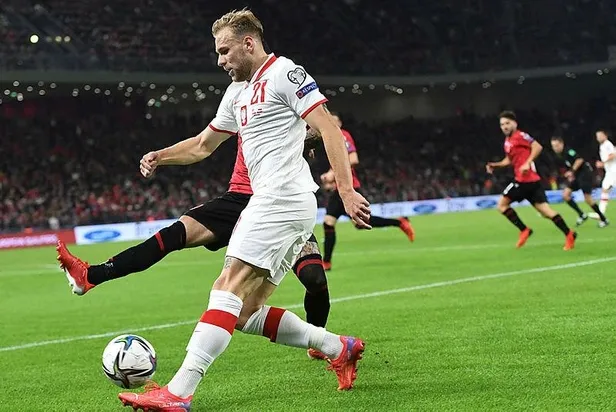 super-ligin-ilk-haftasini-lider-tamamlayan-trabzonspor-transfer-calismalarina-hiz-verdi-1640556773940.jpeg Süper Lig'in ilk haftasını lider tamamlayan Trabzonspor transfer çalışmalarına hız verdi-2