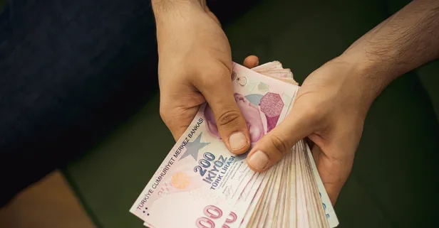 SSK, Bağ-Kur, Emekli Sandığı herkes için... Emekliye 8-28 Nisan arasında 2'si 1 arada maaş yatacak!