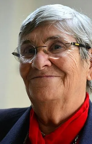 Canan Karatay: Adana kebabı yiyin