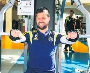 Van Persie ve Diego’ya kuvvet programı