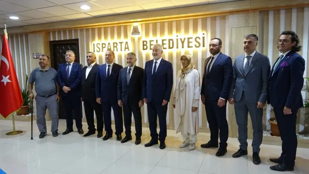 hazine-ve-maliye-bakani-nebatiden-enflasyon-mesaji-paketlerle-dar-gelirlileri-rahatlatacak-tedbirleri-aliyoruz-1662656160498.jpg Hazine ve Maliye Bakanı Nebati'den enflasyon mesajı: Paketlerle dar gelirlileri rahatlatacak tedbirleri alıyoruz-3