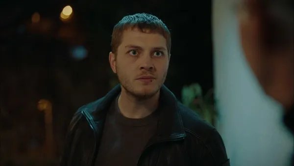 ates-kuslari-8-bolum-fragmani-yayinlandi-gulayse-hazirlan-seni-istemeye-geliyorum-1678483801136.jpg Ateş Kuşları 8. bölüm fragmanı yayınlandı: “Gülayşe hazırlan! Seni istemeye geliyorum...”-4