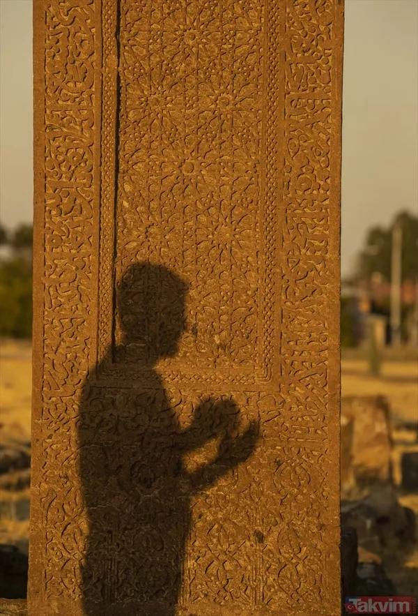 Anadolu ile Orta Asya'nın köprüsü! Bitlis'te 9 asra dayanan Selçuklu Meydan Mezarlığı - 5