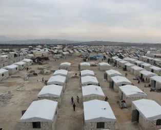 Başkan Erdoğan dünya gündemine taşımıştı! İşte savaş mağduru İdlibliler için yapılan briket evler!