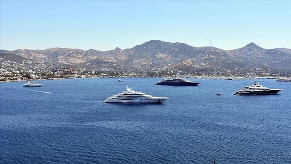 Yıldızlar karması Bodrum'da: Nicolas Sarkozy ve Carla Bruni çifti Naomi Campbell ile geliyor-3