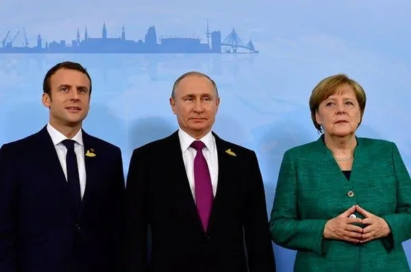 putin-merkel-ve-macron-ile-cevrimici-gorusme-yapti-masada-ukrayna-suriye-ve-libya-var-1617139869670.jpeg