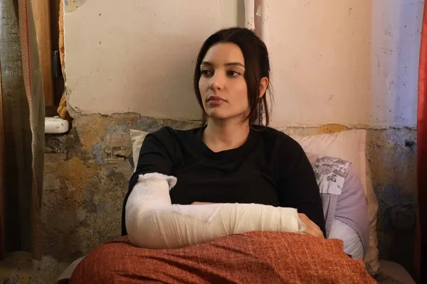 yalniz-kurt-15-bolum-2-fragmani-nefes-kesti-altay-kurtogluyla-tanismanizin-vakti-geldi-1651613571905.jpg Yalnız Kurt 15. bölüm 2. fragmanı nefes kesti: “Altay Kurtoğlu’yla tanışmanızın vakti geldi”-2