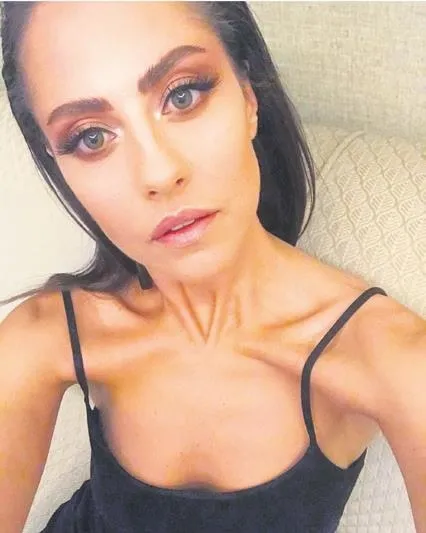 Başarılı popçu Derya Uluğ korkuttu! Bir deri bir kemik görüntüsü dikkat çekti-1
