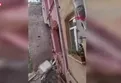 Fatih'te 3 katlı binanın balkonu çöktü