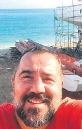 Ata Demirer'in keyfine diyecek yok