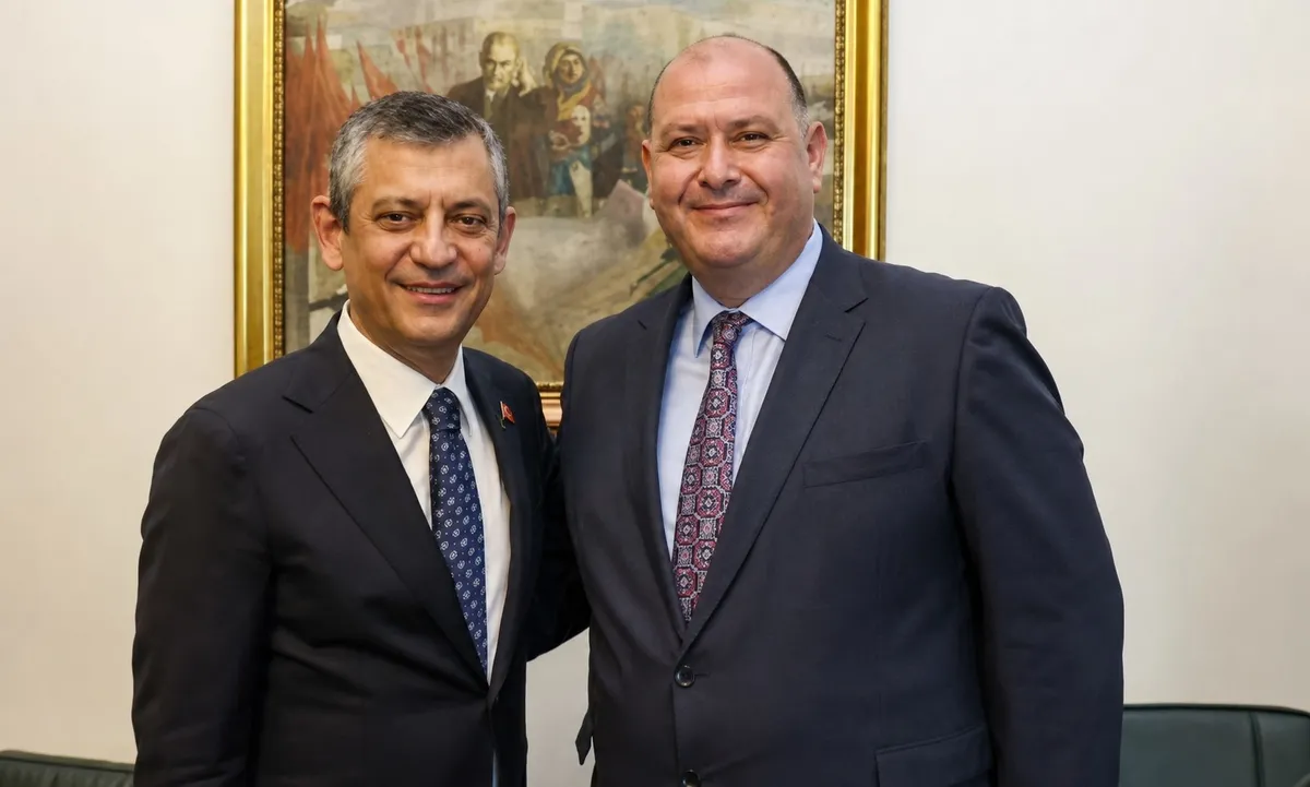 chpli-ilkay-ciceke-imamoglu-rol-model-ozel-kefil-rusvet-carkini-ele-veren-yazisma-takvimde-bebegim-ben-sistem-1785914334876.jpeg CHP'li İlkay Çiçek'e İmamoğlu rol model, Özel kefil! Rüşvet çarkını ele veren yazışma TAKVİM'de: "Bebeğim ben SİSTEM kurdum"-5