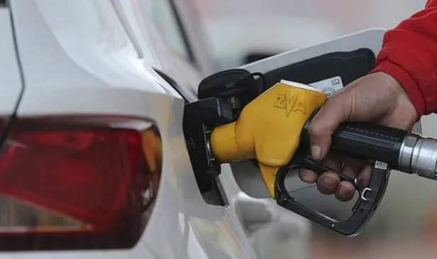 benzin-ve-motorine-indirim-gelecek-mi-epgis-25-mart-akaryakita-zam-geldi-mi-1-lt-benzin-ve-motorin-kac-tl-oldu-1648130165396.jpg EPGİS 25 MART AKARYAKIT'A ZAM GELDİ Mİ? 1 LT Benzin ve motorin kaç TL oldu? Zamlı fiyatlar! ⛽🚘BENZİN VE MOTORİNE İNDİRİM GELECEK Mİ?-3
