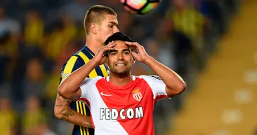 Galatasarayda Falcao transferinde şoke eden iddia! KAP açıklaması beklenirken...