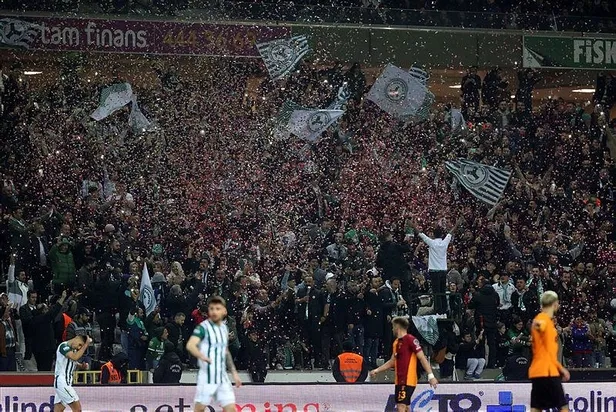 lider-galatasaray-giresunda-da-3-puani-aldi-muthis-seri-10-maca-cikti-1674950245907.jpeg Lider Galatasaray, Giresun'da da 3 puanı aldı! Müthiş seri 10 maça çıktı-4