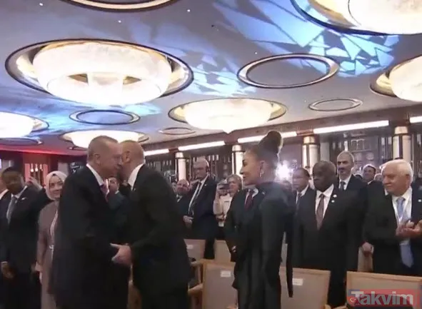 Külliye'de tarihi anlar! Başkan Erdoğan liderlerle tek tek tokalaştı: Paşinyan, Aliyev'in arkasına oturtuldu - 34