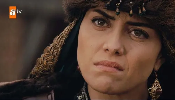 kurulus-osmanda-nefes-kesen-sahne-mogol-komutan-nayman-uclarda-1675286066912.jpg Kuruluş Osman’da nefes kesen sahne: Moğol Komutan Nayman uçlarda!-3