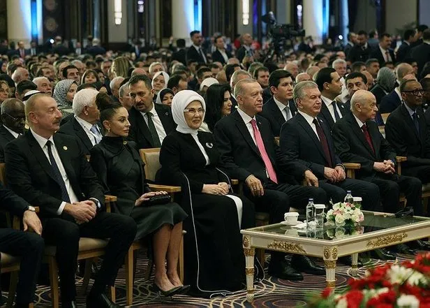 baskan-erdogan-goreve-baslama-toreninde-konustu-85-milyonu-bagrimiza-basacagiz-1685806555096.jpeg Başkan Erdoğan Göreve Başlama Töreni'nde konuştu: 85 milyonu bağrımıza basacağız-4