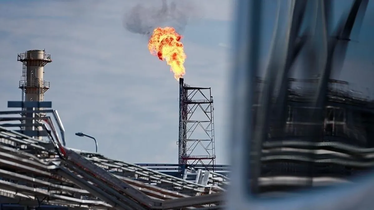 Türkiye Avrupa'nın en ucuz elektriğini kullanıyor! Bakan Bayraktar açıkladı!  Almanya’da 39.5 bizde 5.5 euro