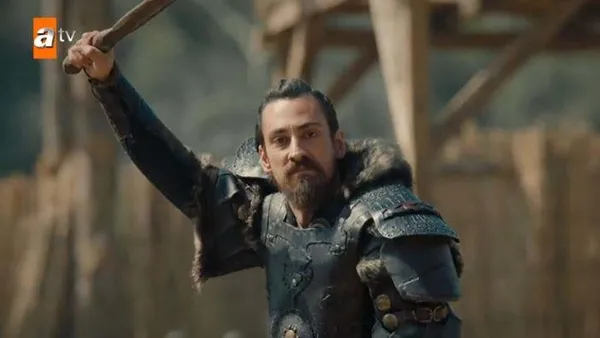 destana-damga-vuran-sahne-batuga-dag-tahtina-oturup-han-oldu-aksak-han-cok-yasa-devrin-daim-ola-1649186502138.jpg Destan’a damga vuran sahne: Batuga Dağ tahtına oturup Han oldu! "Aksak Han çok yaşa! Devrin daim ola!"-2