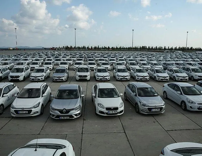 Şov bitti araçlar yeniden göreve başladı