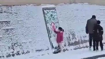 7 yaşındaki Zeynep’in bayrak hassasiyeti yürekleri ısıttı!