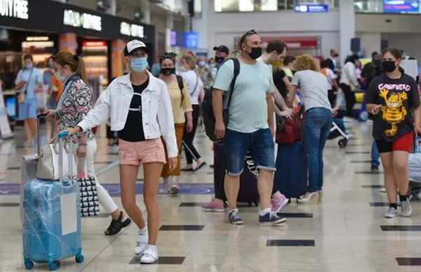 antalyaya-1-ocak-25-temmuz-arasi-gelen-turist-sayisi-3-milyonu-asti-1627296770404.jpg Antalya'ya 1 Ocak-25 Temmuz arası gelen turist sayısı 3 milyonu aştı-2