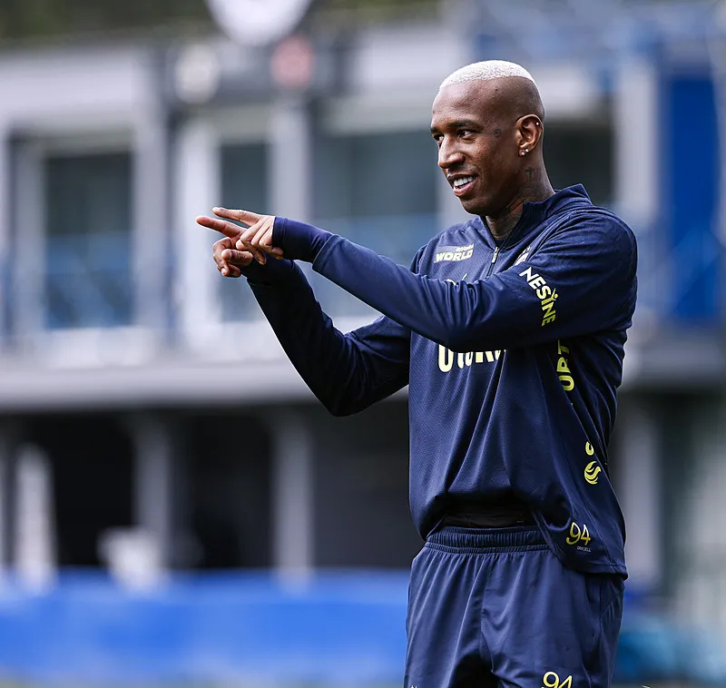 Galatasaray istemedi Fenebahçe transferde bombayı patlatıyor! - 8