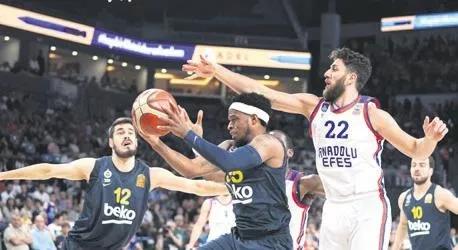 Fener EuroLeague'deki yenilginin rövanşını aldı! Anadolu Efes 56-73 Fenerbahçe Beko-1
