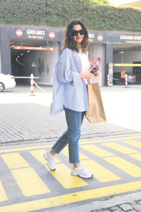 serenay-sarikayadan-kerem-bursin-itirafi-simdi-bana-gel-dese-1681588303772.jpeg Serenay Sarıkaya'dan Kerem Bürsin itirafı: "Şimdi bana gel dese..."-10