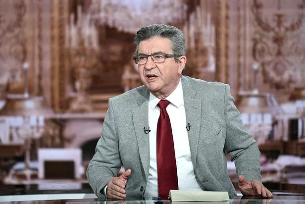 fransizlar-sandik-basina-gidiyor-yeni-cumhurbaskani-kim-olacak-iste-adaylar-1649532881439.jpeg Fransızlar sandık başına gidiyor! Yeni cumhurbaşkanı kim olacak? İşte adaylar-9