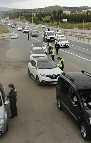 Kilit kavşakta kayıpsız bayram! 43 ilin geçiş noktasında denetimler sonuç verdi