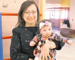 Zeynep’in yüzü güldü