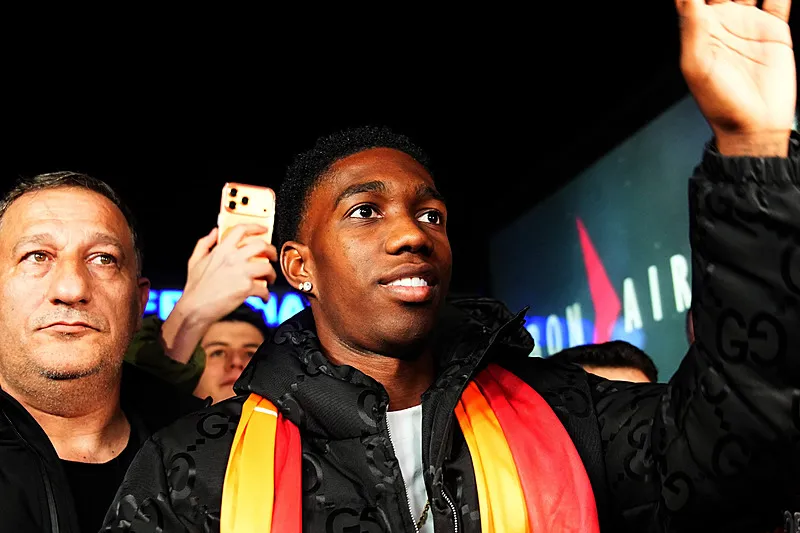 Galatasaray'da transferi Okan Buruk istedi Victor Osimhen bitiriyor! - 10