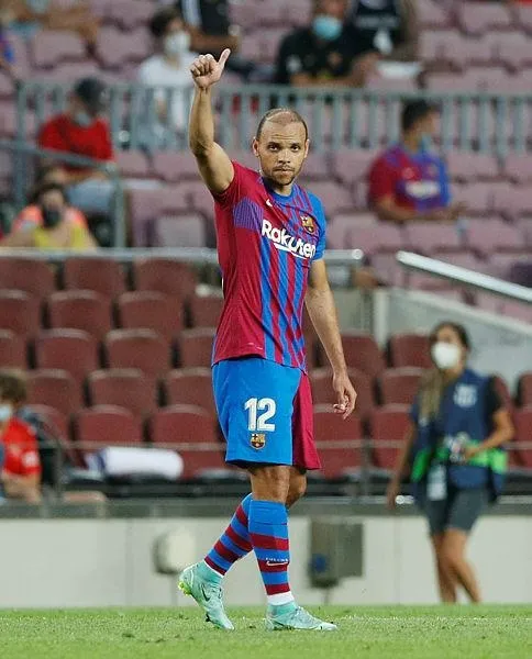 galatasaraya-barcelona-sozu-listede-pjanic-de-jong-ve-braithwaite-var-1647128394542.jpeg Galatasaray'a Barcelona sözü! Listede Pjanic, De Jong ve Braithwaite var...-2